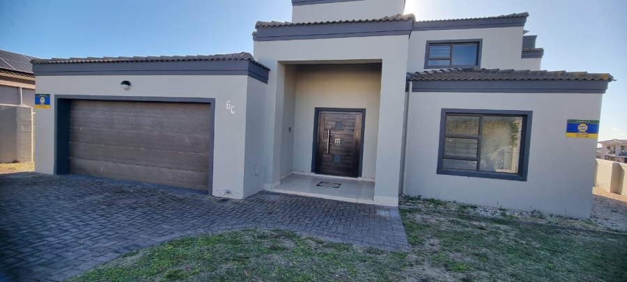 4 Bedroom Property for Sale in Country Club Western Cape